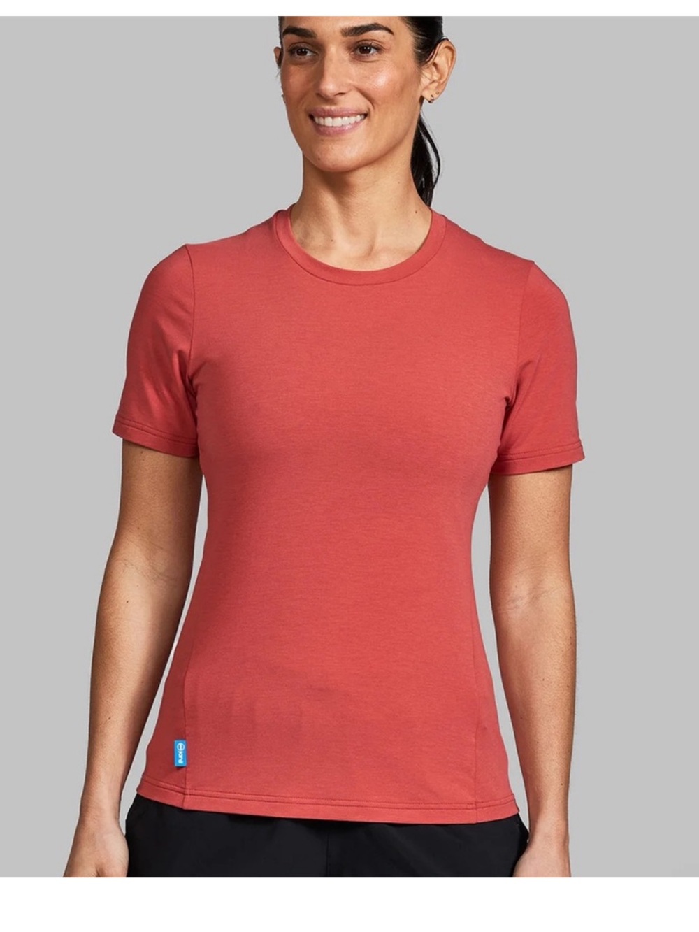 Janji medium Clay red Circa Daily Tee Short Sleeve Fitted Running Pilates Yoga